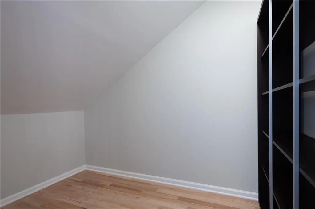 137 Alderwood Hill, Sandy Springs, Georgia 30328, 4 Bedrooms Bedrooms, ,4 BathroomsBathrooms,Residential,Sold,137 Alderwood Hill,7486671