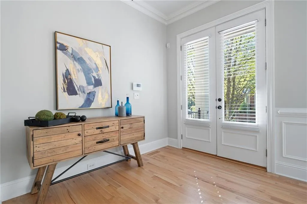 137 Alderwood Hill, Sandy Springs, Georgia 30328, 4 Bedrooms Bedrooms, ,4 BathroomsBathrooms,Residential,Sold,137 Alderwood Hill,7486671