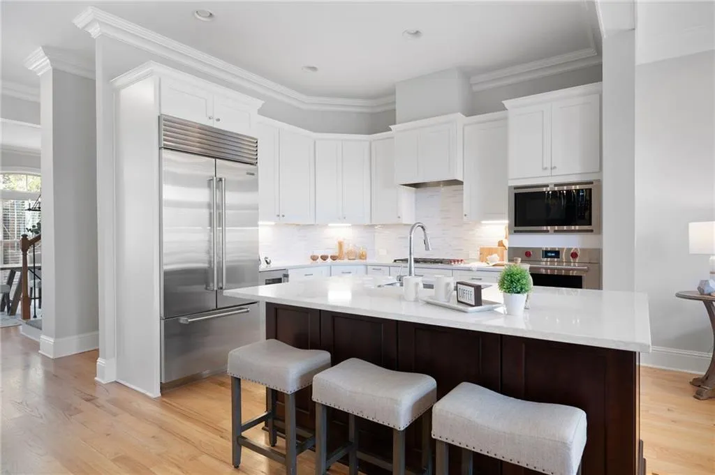 137 Alderwood Hill, Sandy Springs, Georgia 30328, 4 Bedrooms Bedrooms, ,4 BathroomsBathrooms,Residential,Sold,137 Alderwood Hill,7486671