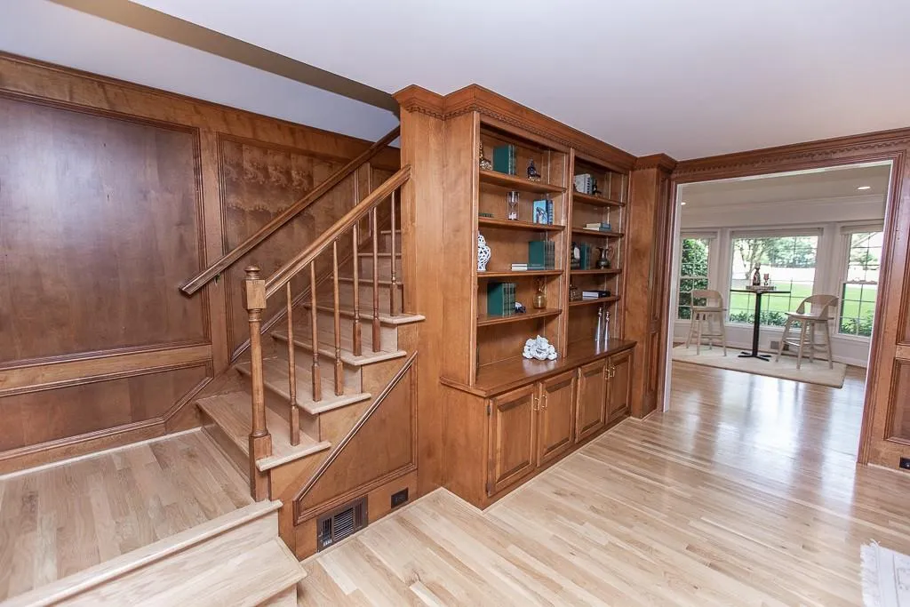 6905 Hunters Knoll, Sandy Springs, Georgia 30328, 5 Bedrooms Bedrooms, ,4 BathroomsBathrooms,Residential,Sold,6905 Hunters Knoll,6646144