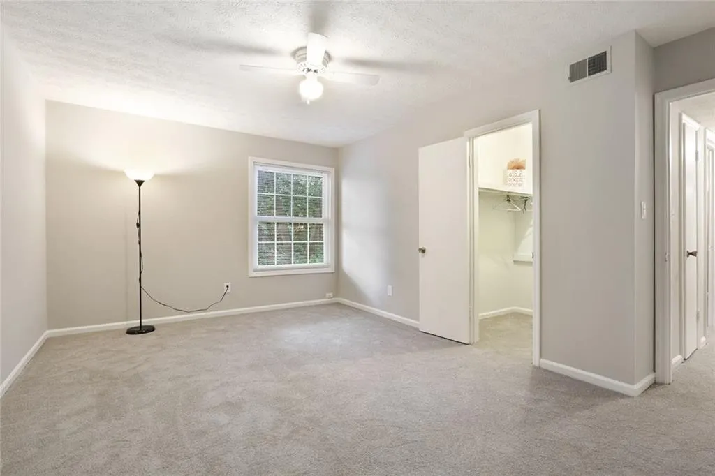 725 Dalrymple Road Unit 1b, Sandy Springs, Georgia 30328, 2 Bedrooms Bedrooms, ,2 BathroomsBathrooms,Residential,Sold,725 Dalrymple Road Unit 1b,5861384