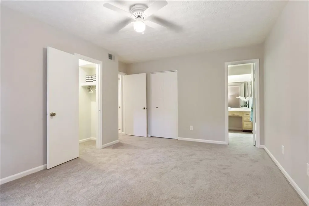 725 Dalrymple Road Unit 1b, Sandy Springs, Georgia 30328, 2 Bedrooms Bedrooms, ,2 BathroomsBathrooms,Residential,Sold,725 Dalrymple Road Unit 1b,5861384