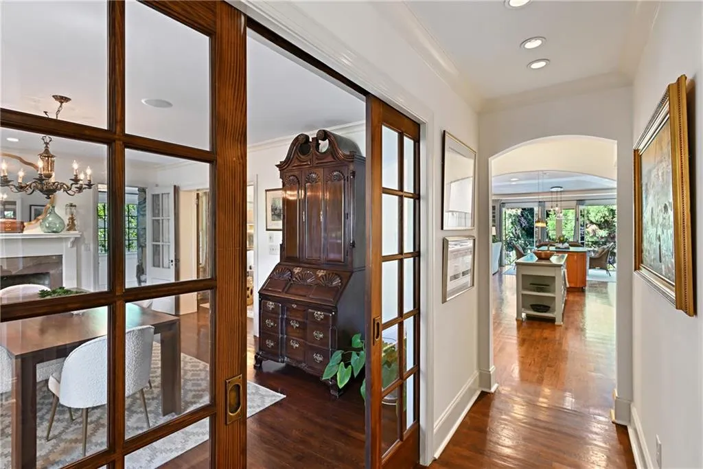 400 Pine Tree Drive Ne, Atlanta, Georgia 30305, 4 Bedrooms Bedrooms, ,4 BathroomsBathrooms,Residential,For Sale,400 Pine Tree Drive Ne,7648145