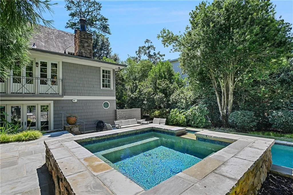 400 Pine Tree Drive Ne, Atlanta, Georgia 30305, 4 Bedrooms Bedrooms, ,4 BathroomsBathrooms,Residential,For Sale,400 Pine Tree Drive Ne,7648145