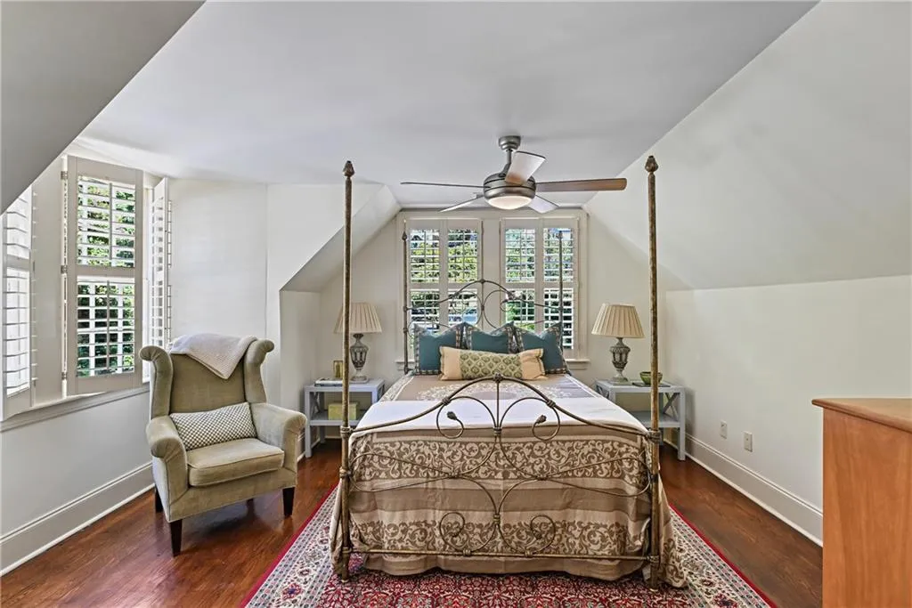 400 Pine Tree Drive Ne, Atlanta, Georgia 30305, 4 Bedrooms Bedrooms, ,4 BathroomsBathrooms,Residential,For Sale,400 Pine Tree Drive Ne,7648145