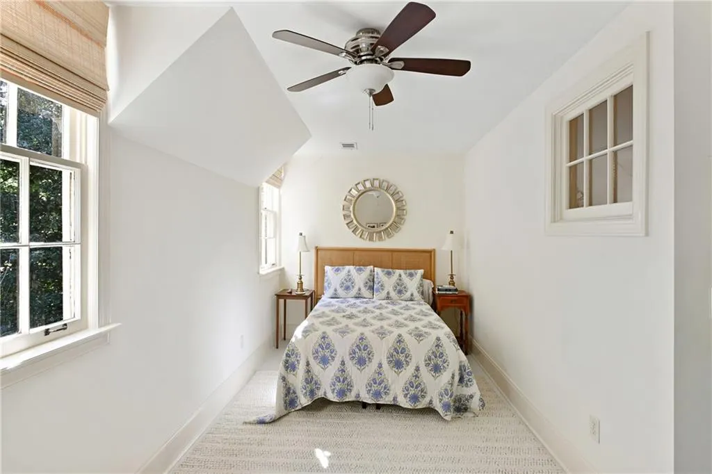 400 Pine Tree Drive Ne, Atlanta, Georgia 30305, 4 Bedrooms Bedrooms, ,4 BathroomsBathrooms,Residential,For Sale,400 Pine Tree Drive Ne,7648145