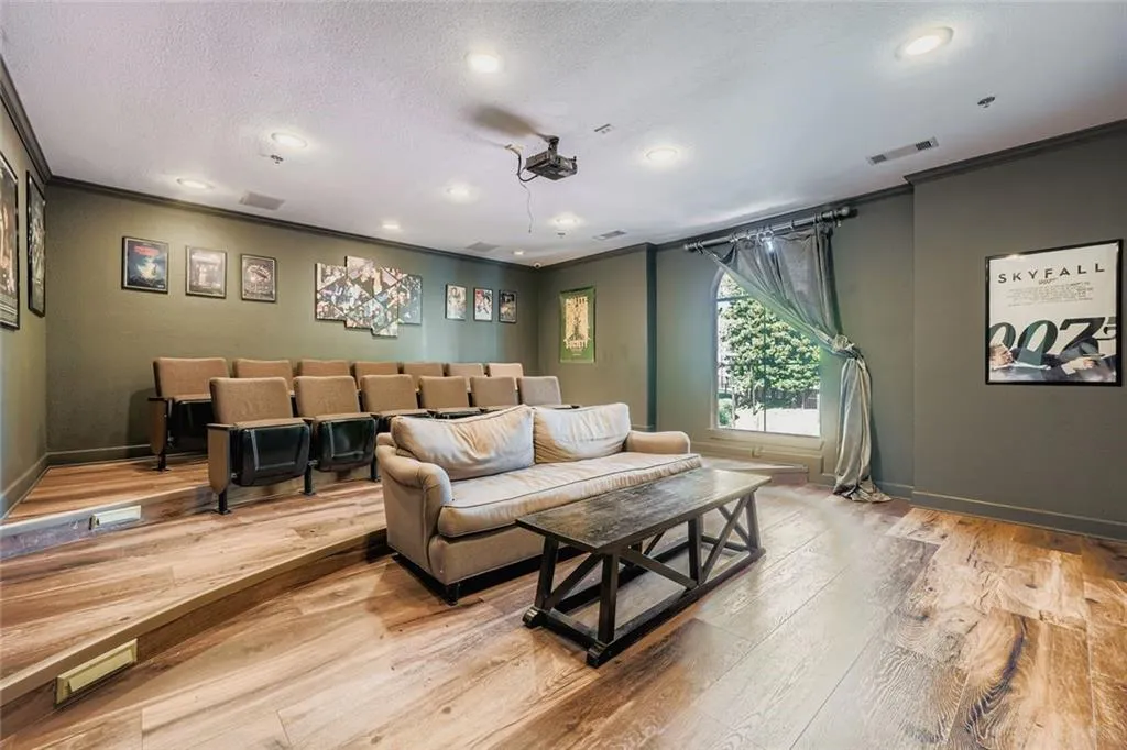 3777 Peachtree Road Ne Unit 1235, Brookhaven, Georgia 30319, 1 Bedroom Bedrooms, ,1 BathroomBathrooms,Residential,For Sale,3777 Peachtree Road Ne Unit 1235,7667202