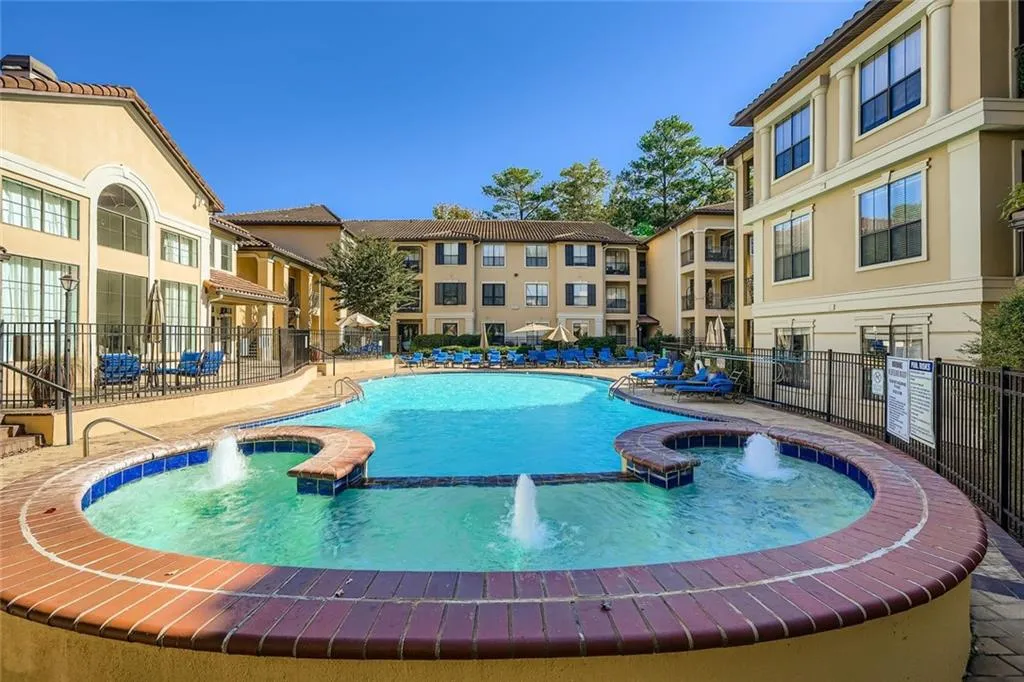 3777 Peachtree Road Ne Unit 1235, Brookhaven, Georgia 30319, 1 Bedroom Bedrooms, ,1 BathroomBathrooms,Residential,For Sale,3777 Peachtree Road Ne Unit 1235,7667202