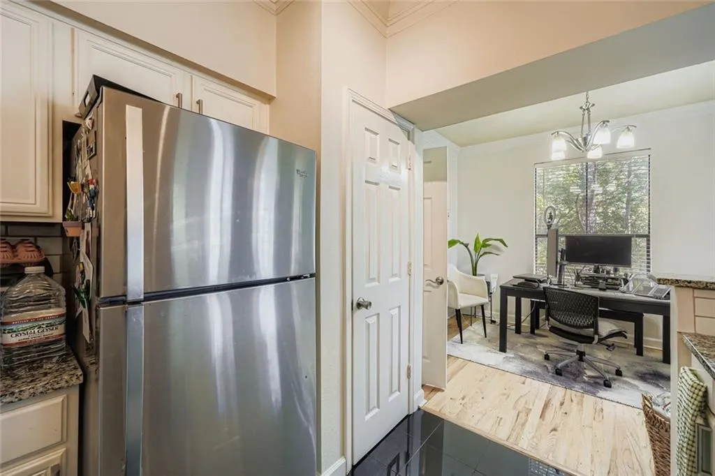 3777 Peachtree Road Ne Unit 1235, Brookhaven, Georgia 30319, 1 Bedroom Bedrooms, ,1 BathroomBathrooms,Residential,For Sale,3777 Peachtree Road Ne Unit 1235,7667202