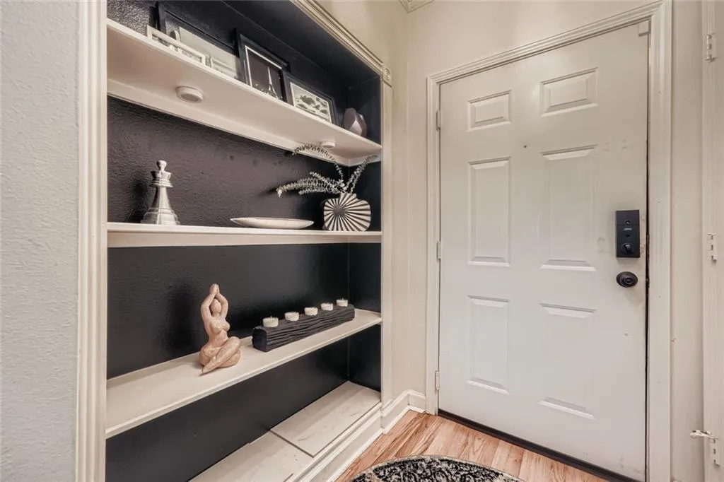 3777 Peachtree Road Ne Unit 1235, Brookhaven, Georgia 30319, 1 Bedroom Bedrooms, ,1 BathroomBathrooms,Residential,For Sale,3777 Peachtree Road Ne Unit 1235,7667202