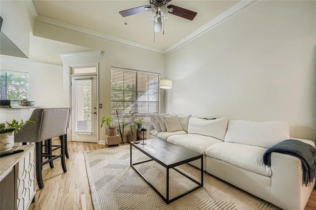 3777 Peachtree Road Ne Unit 1235, Brookhaven, Georgia 30319, 1 Bedroom Bedrooms, ,1 BathroomBathrooms,Residential,For Sale,3777 Peachtree Road Ne Unit 1235,7667202