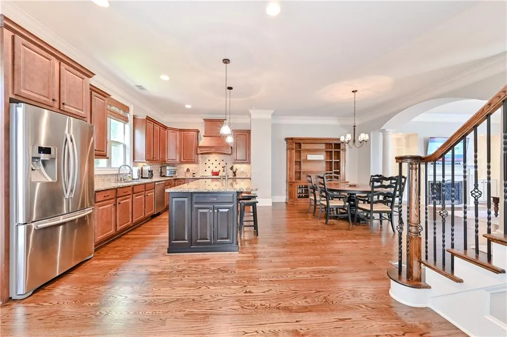 943 Delaronde Court, Atlanta, Georgia 30328, 4 Bedrooms Bedrooms, ,3 BathroomsBathrooms,Residential,Sold,943 Delaronde Court,6784697