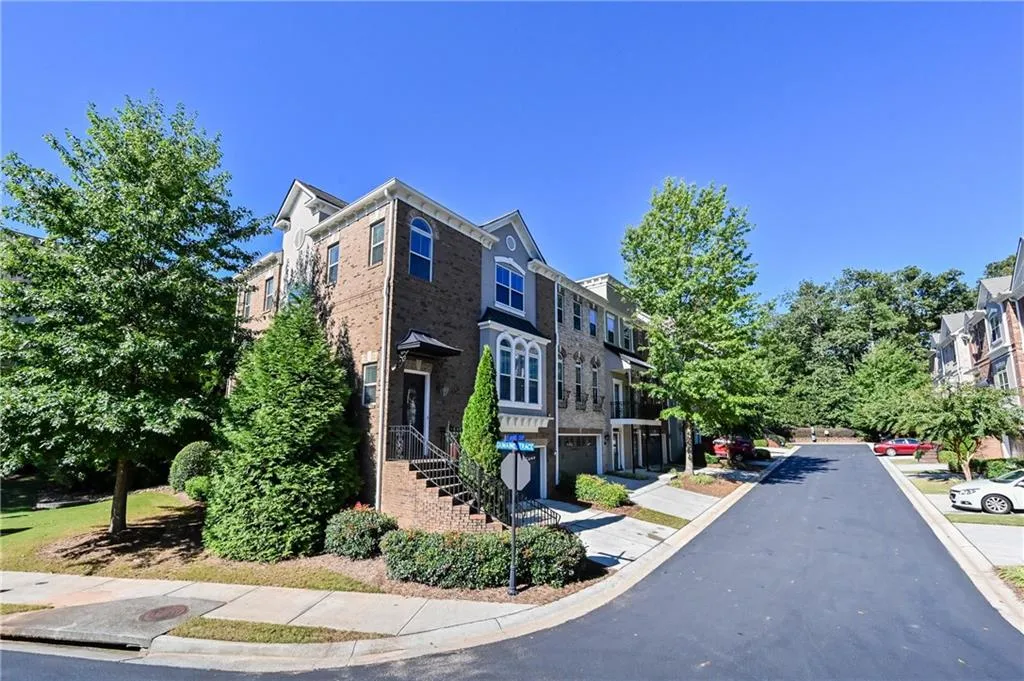 943 Delaronde Court, Atlanta, Georgia 30328, 4 Bedrooms Bedrooms, ,3 BathroomsBathrooms,Residential,Sold,943 Delaronde Court,6784697