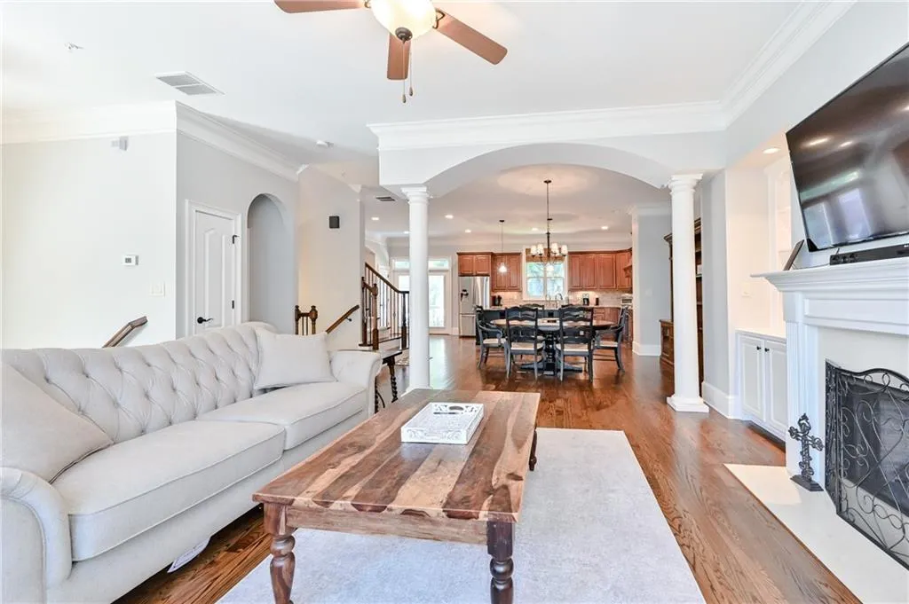 943 Delaronde Court, Atlanta, Georgia 30328, 4 Bedrooms Bedrooms, ,3 BathroomsBathrooms,Residential,Sold,943 Delaronde Court,6784697