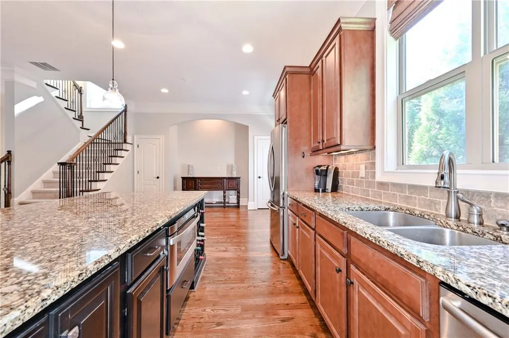 943 Delaronde Court, Atlanta, Georgia 30328, 4 Bedrooms Bedrooms, ,3 BathroomsBathrooms,Residential,Sold,943 Delaronde Court,6784697