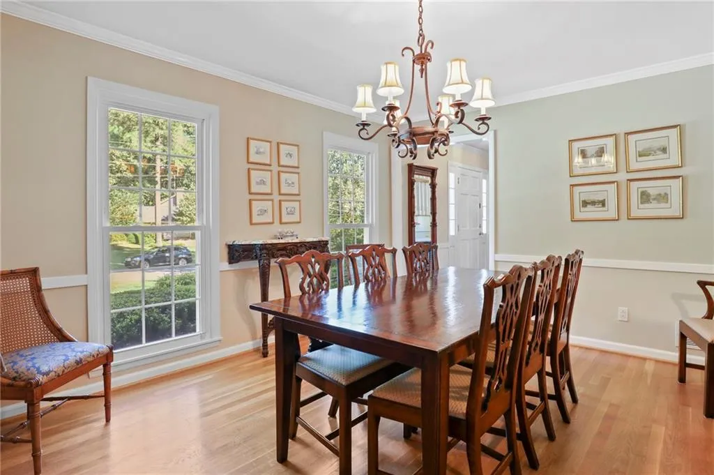 535 Bridgewater Drive, Sandy Springs, Georgia 30328, 5 Bedrooms Bedrooms, ,3 BathroomsBathrooms,Residential,Sold,535 Bridgewater Drive,6932676