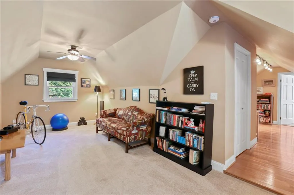 535 Bridgewater Drive, Sandy Springs, Georgia 30328, 5 Bedrooms Bedrooms, ,3 BathroomsBathrooms,Residential,Sold,535 Bridgewater Drive,6932676
