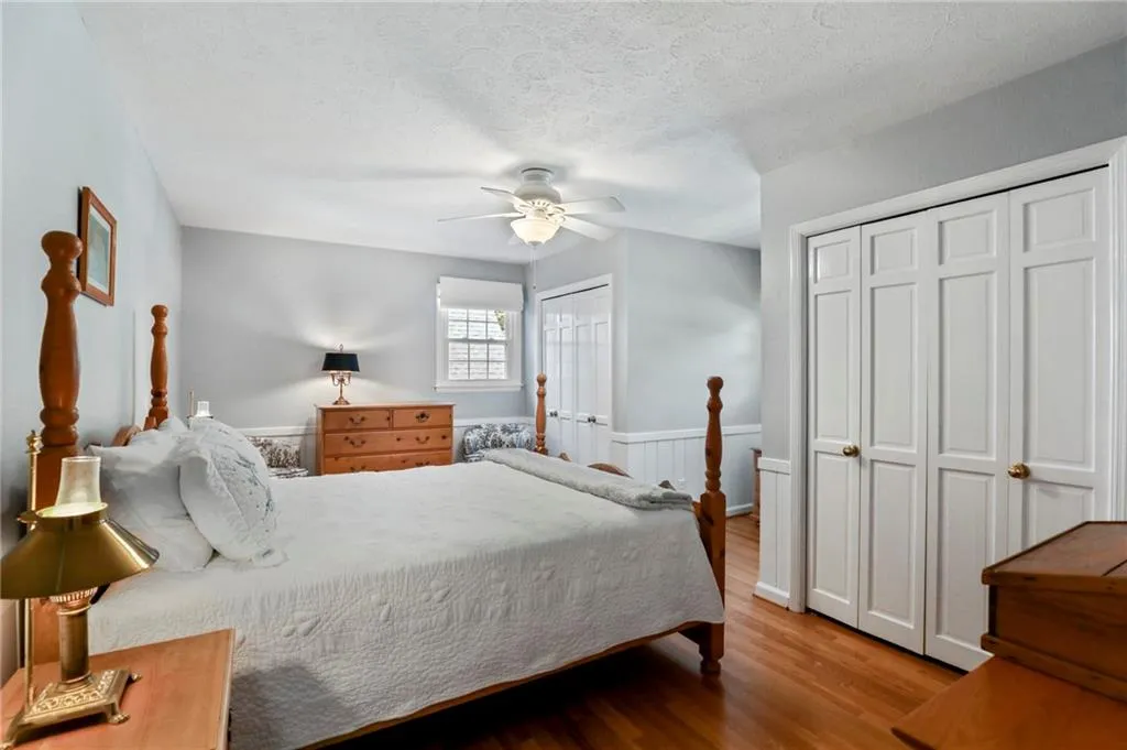 535 Bridgewater Drive, Sandy Springs, Georgia 30328, 5 Bedrooms Bedrooms, ,3 BathroomsBathrooms,Residential,Sold,535 Bridgewater Drive,6932676