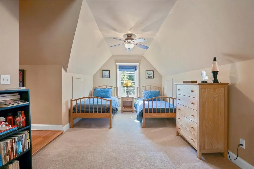 535 Bridgewater Drive, Sandy Springs, Georgia 30328, 5 Bedrooms Bedrooms, ,3 BathroomsBathrooms,Residential,Sold,535 Bridgewater Drive,6932676