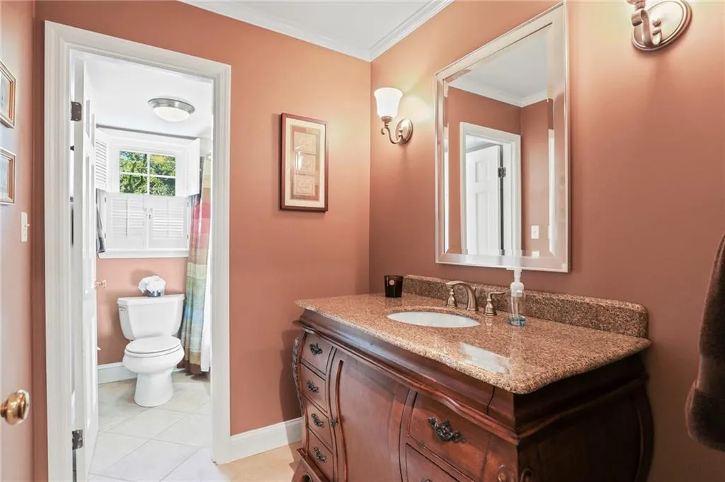 535 Bridgewater Drive, Sandy Springs, Georgia 30328, 5 Bedrooms Bedrooms, ,3 BathroomsBathrooms,Residential,Sold,535 Bridgewater Drive,6932676