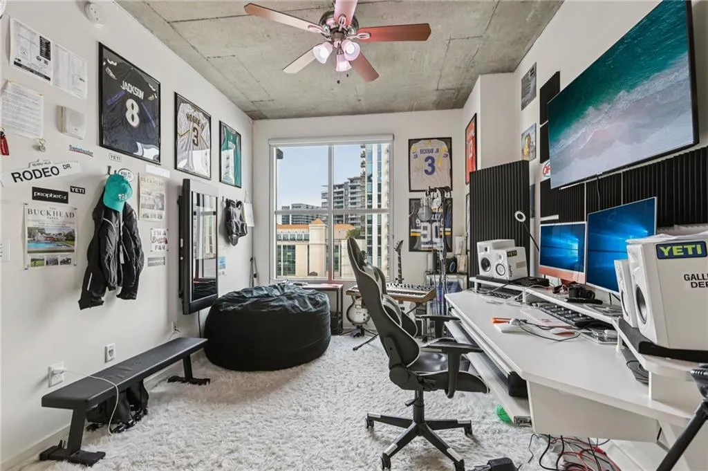250 Pharr Road Ne Unit 1005, Atlanta, Georgia 30305, 2 Bedrooms Bedrooms, 0 ,2 BathroomsBathrooms,Residential,For Sale,250 Pharr Road Ne Unit 1005,7723663