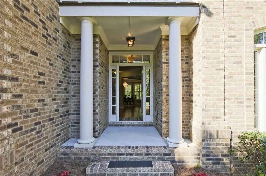 3879 Flowerland Drive, Atlanta, Georgia 30319, 5 Bedrooms Bedrooms, ,4 BathroomsBathrooms,Residential,Sold,3879 Flowerland Drive,5610105