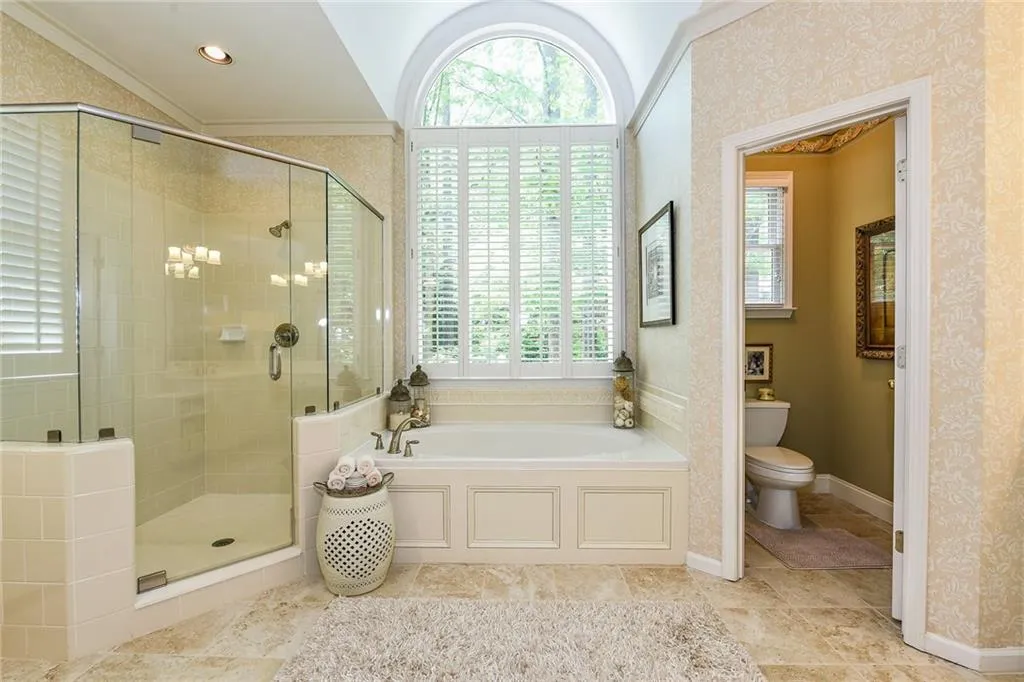 320 Hunting View Court, Sandy Springs, Georgia 30328, 5 Bedrooms Bedrooms, ,4 BathroomsBathrooms,Residential,Sold,320 Hunting View Court,5837846