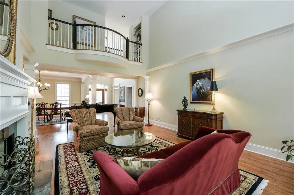 320 Hunting View Court, Sandy Springs, Georgia 30328, 5 Bedrooms Bedrooms, ,4 BathroomsBathrooms,Residential,Sold,320 Hunting View Court,5837846