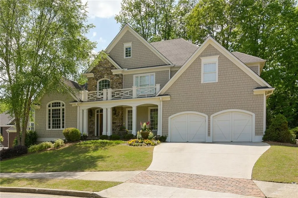 320 Hunting View Court, Sandy Springs, Georgia 30328, 5 Bedrooms Bedrooms, ,4 BathroomsBathrooms,Residential,Sold,320 Hunting View Court,5837846