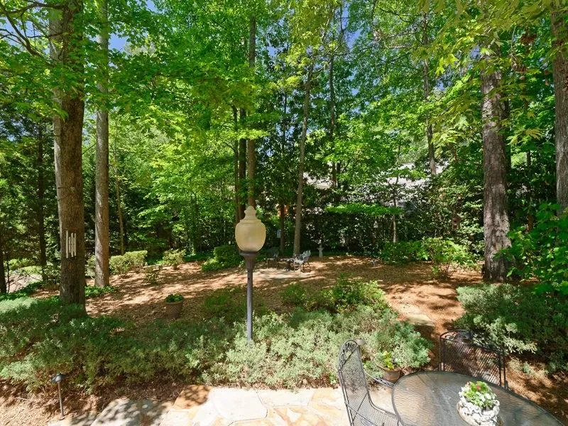 320 Hunting View Court, Sandy Springs, Georgia 30328, 5 Bedrooms Bedrooms, ,4 BathroomsBathrooms,Residential,Sold,320 Hunting View Court,5837846