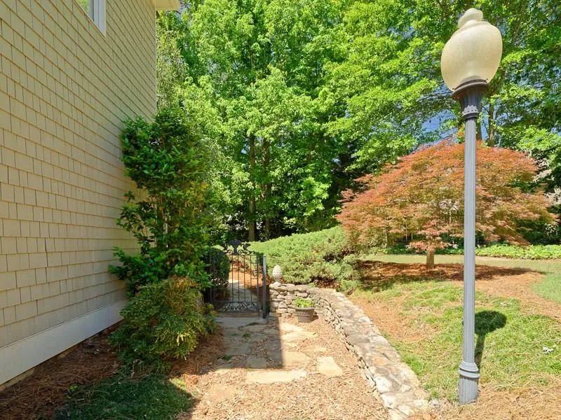 320 Hunting View Court, Sandy Springs, Georgia 30328, 5 Bedrooms Bedrooms, ,4 BathroomsBathrooms,Residential,Sold,320 Hunting View Court,5837846