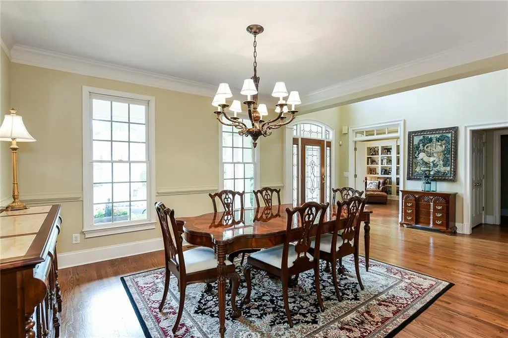 320 Hunting View Court, Sandy Springs, Georgia 30328, 5 Bedrooms Bedrooms, ,4 BathroomsBathrooms,Residential,Sold,320 Hunting View Court,5837846