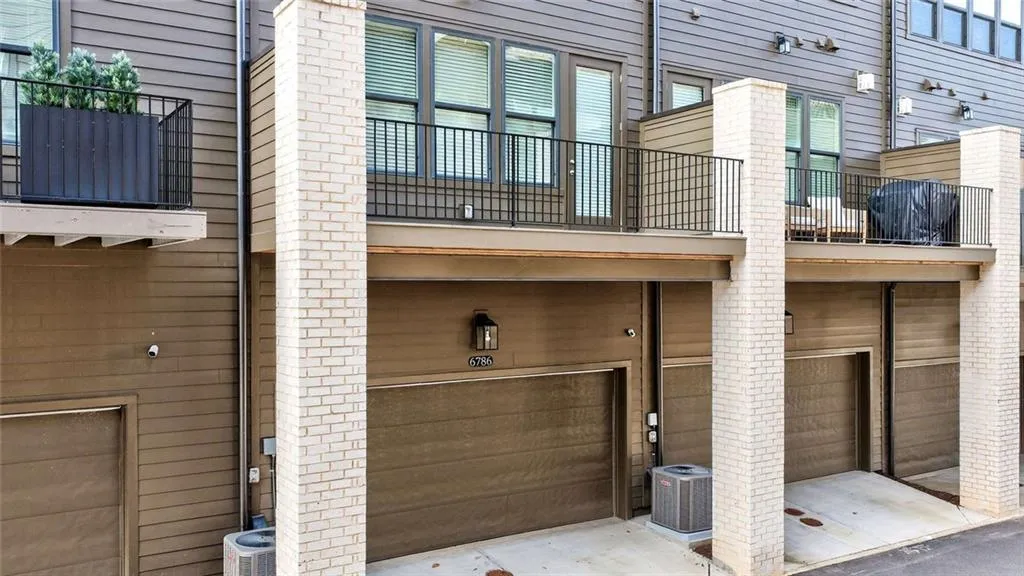 6786 Encore Boulevard, Atlanta, Georgia 30328, 3 Bedrooms Bedrooms, ,4 BathroomsBathrooms,Residential,For Sale,6786 Encore Boulevard,7708731