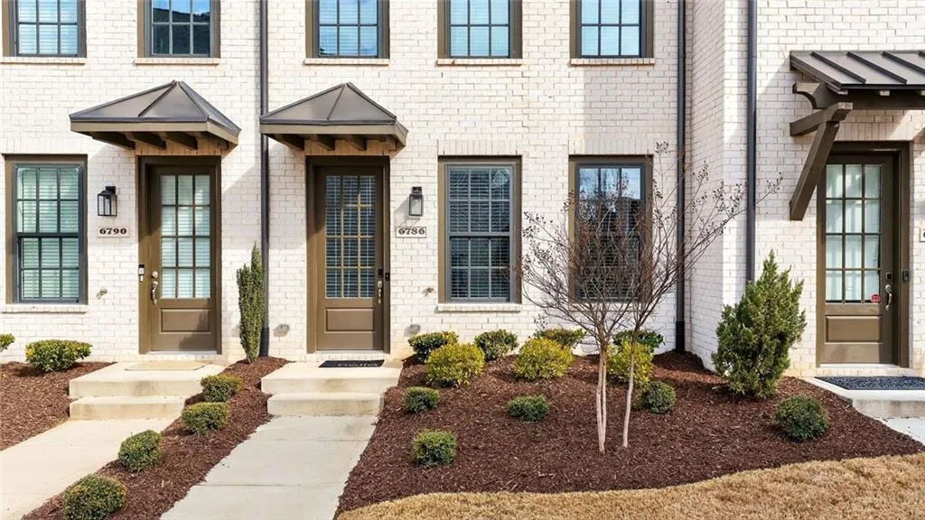 6786 Encore Boulevard, Atlanta, Georgia 30328, 3 Bedrooms Bedrooms, ,4 BathroomsBathrooms,Residential,For Sale,6786 Encore Boulevard,7708731