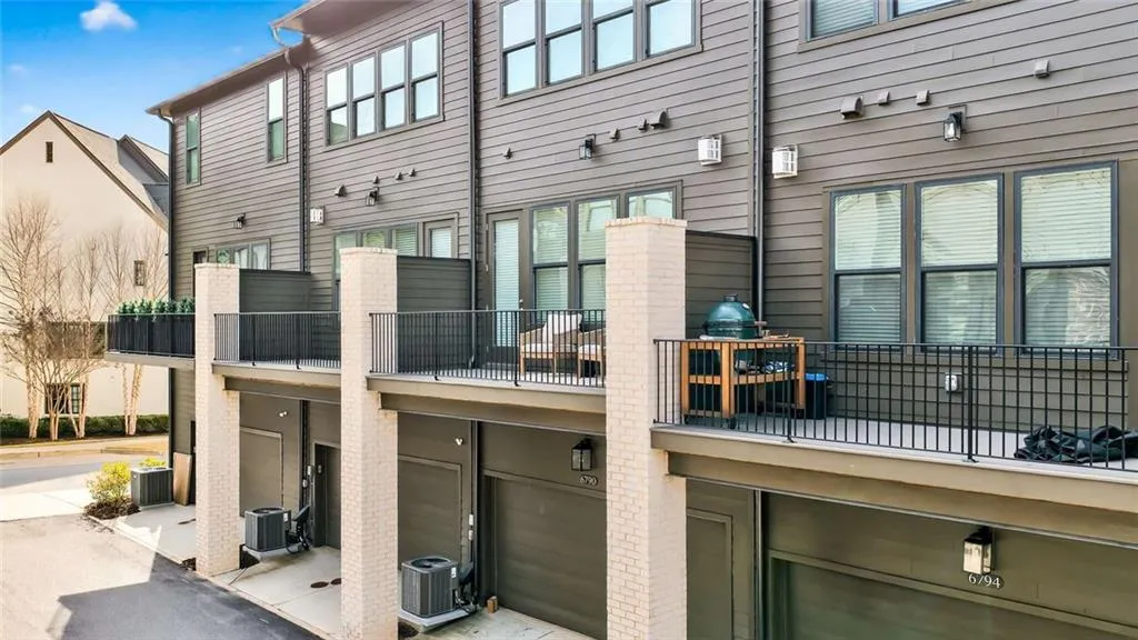 6786 Encore Boulevard, Atlanta, Georgia 30328, 3 Bedrooms Bedrooms, ,4 BathroomsBathrooms,Residential,For Sale,6786 Encore Boulevard,7708731