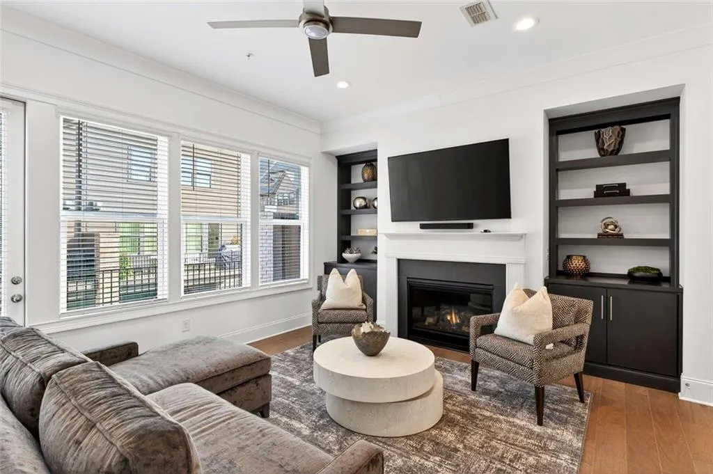 6786 Encore Boulevard, Atlanta, Georgia 30328, 3 Bedrooms Bedrooms, ,4 BathroomsBathrooms,Residential,For Sale,6786 Encore Boulevard,7708731