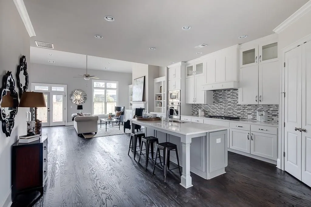 242 Belle Lane, Sandy Springs, Georgia 30328, 5 Bedrooms Bedrooms, ,5 BathroomsBathrooms,Residential,Sold,242 Belle Lane,5837957