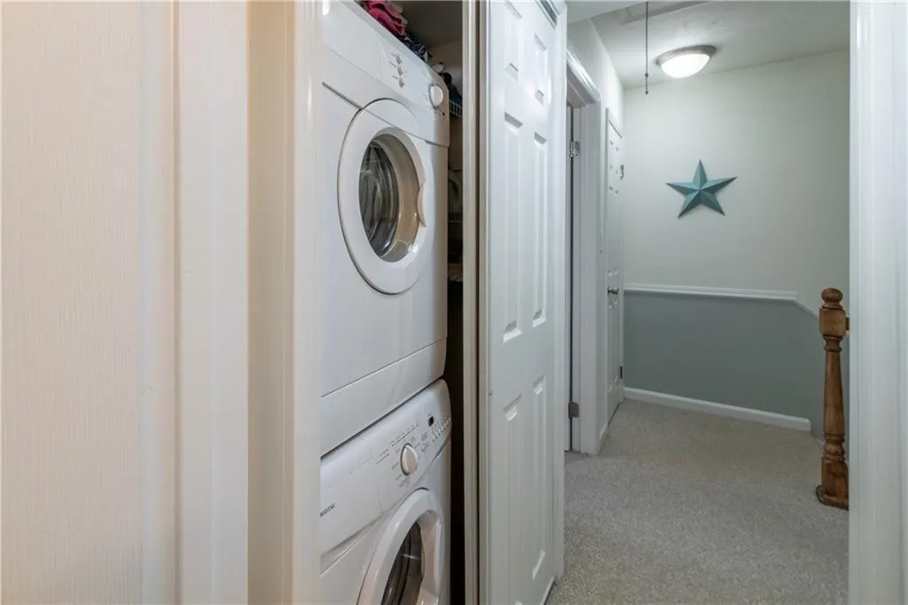 6700 Roswell Road Unit 33b, Atlanta, Georgia 30328, 2 Bedrooms Bedrooms, ,1 BathroomBathrooms,Residential,Sold,6700 Roswell Road Unit 33b,6839018