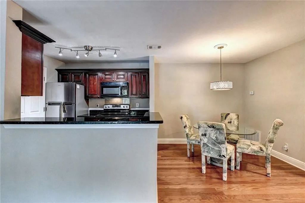7205 Santa Fe Parkway, Sandy Springs, Georgia 30350, 2 Bedrooms Bedrooms, ,2 BathroomsBathrooms,Residential,Sold,7205 Santa Fe Parkway,7096158