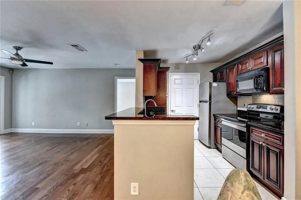 7205 Santa Fe Parkway, Sandy Springs, Georgia 30350, 2 Bedrooms Bedrooms, ,2 BathroomsBathrooms,Residential,Sold,7205 Santa Fe Parkway,7096158