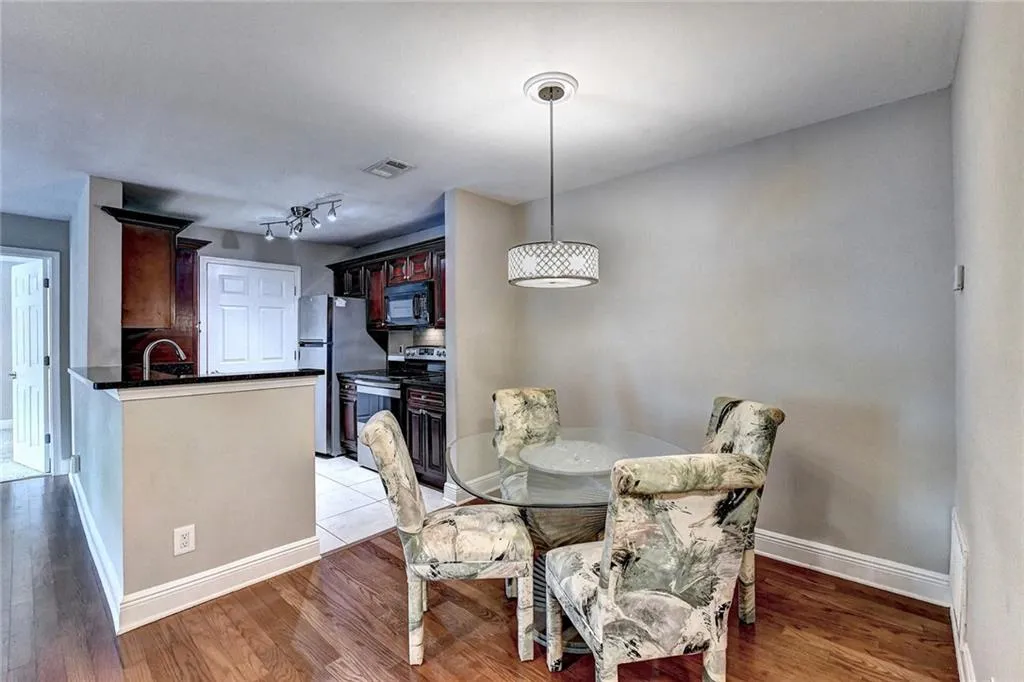 7205 Santa Fe Parkway, Sandy Springs, Georgia 30350, 2 Bedrooms Bedrooms, ,2 BathroomsBathrooms,Residential,Sold,7205 Santa Fe Parkway,7096158