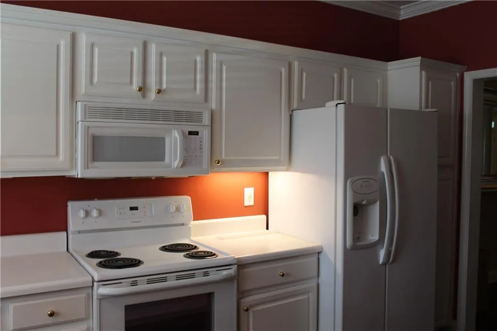 610 Brantley Road Unit 610, Sandy Springs, Georgia 30350, 2 Bedrooms Bedrooms, ,2 BathroomsBathrooms,Residential,Sold,610 Brantley Road Unit 610,5906140