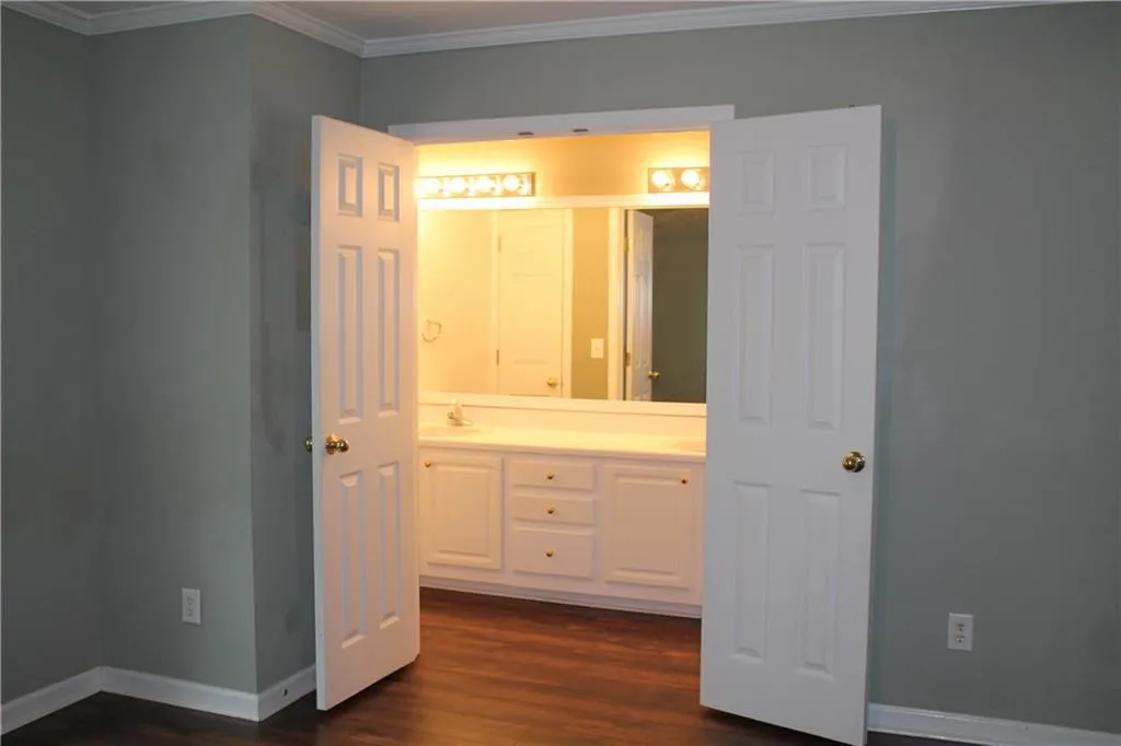 610 Brantley Road Unit 610, Sandy Springs, Georgia 30350, 2 Bedrooms Bedrooms, ,2 BathroomsBathrooms,Residential,Sold,610 Brantley Road Unit 610,5906140