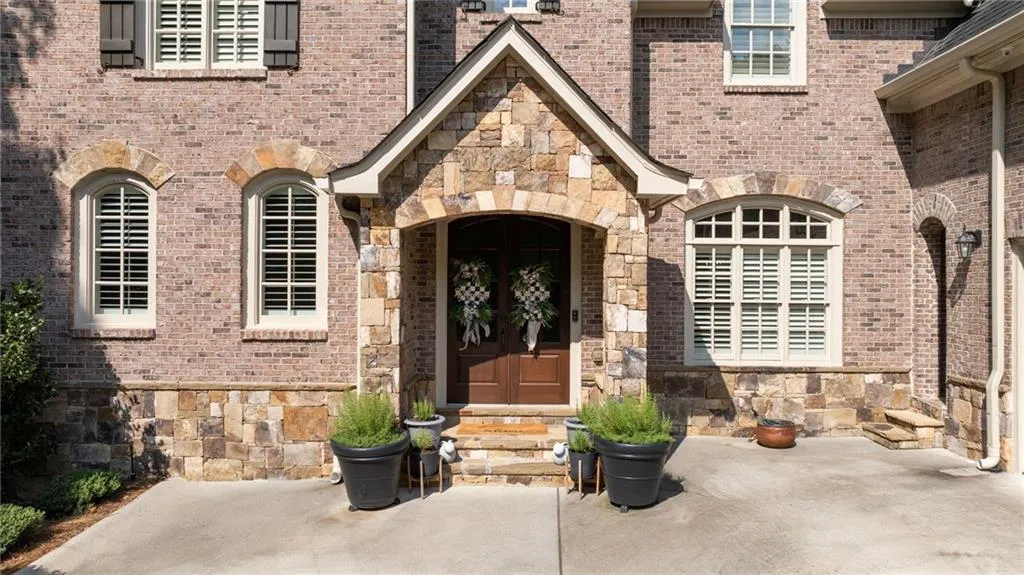 3283 Stratfield Drive Ne, Brookhaven, Georgia 30319, 7 Bedrooms Bedrooms, ,6 BathroomsBathrooms,Residential,For Sale,3283 Stratfield Drive Ne,7646074