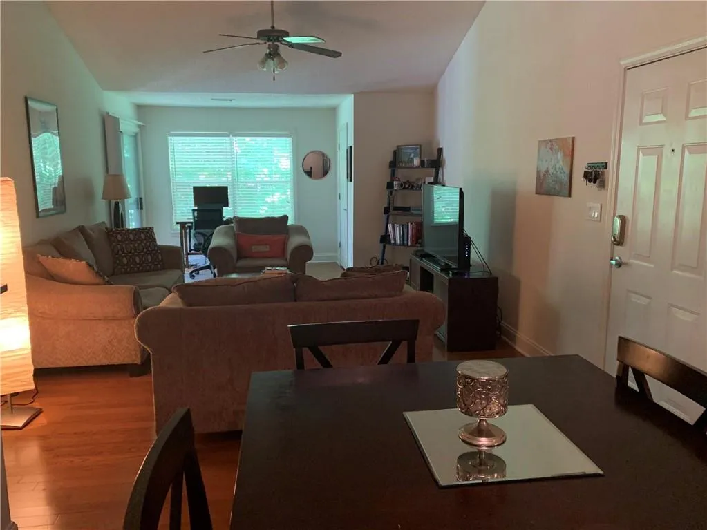 4302 Santa Fe Parkway, Sandy Springs, Georgia 30350, 3 Bedrooms Bedrooms, ,2 BathroomsBathrooms,Residential,Sold,4302 Santa Fe Parkway,6738546