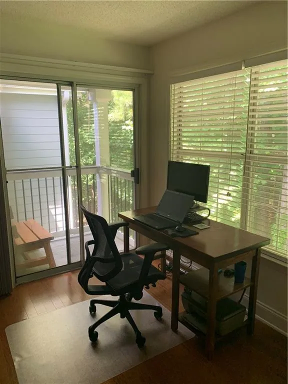 4302 Santa Fe Parkway, Sandy Springs, Georgia 30350, 3 Bedrooms Bedrooms, ,2 BathroomsBathrooms,Residential,Sold,4302 Santa Fe Parkway,6738546