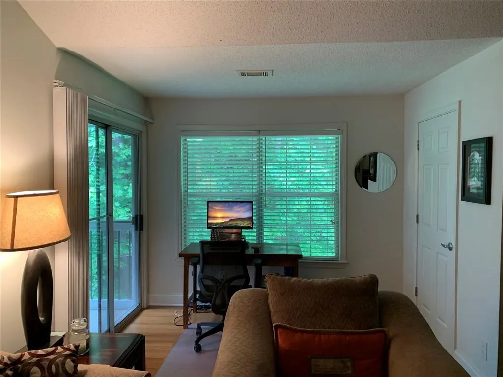 4302 Santa Fe Parkway, Sandy Springs, Georgia 30350, 3 Bedrooms Bedrooms, ,2 BathroomsBathrooms,Residential,Sold,4302 Santa Fe Parkway,6738546