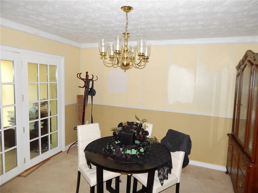 6700 Roswell Road Unit 11a, Atlanta, Georgia 30328, 3 Bedrooms Bedrooms, ,2 BathroomsBathrooms,Residential,Sold,6700 Roswell Road Unit 11a,5928449