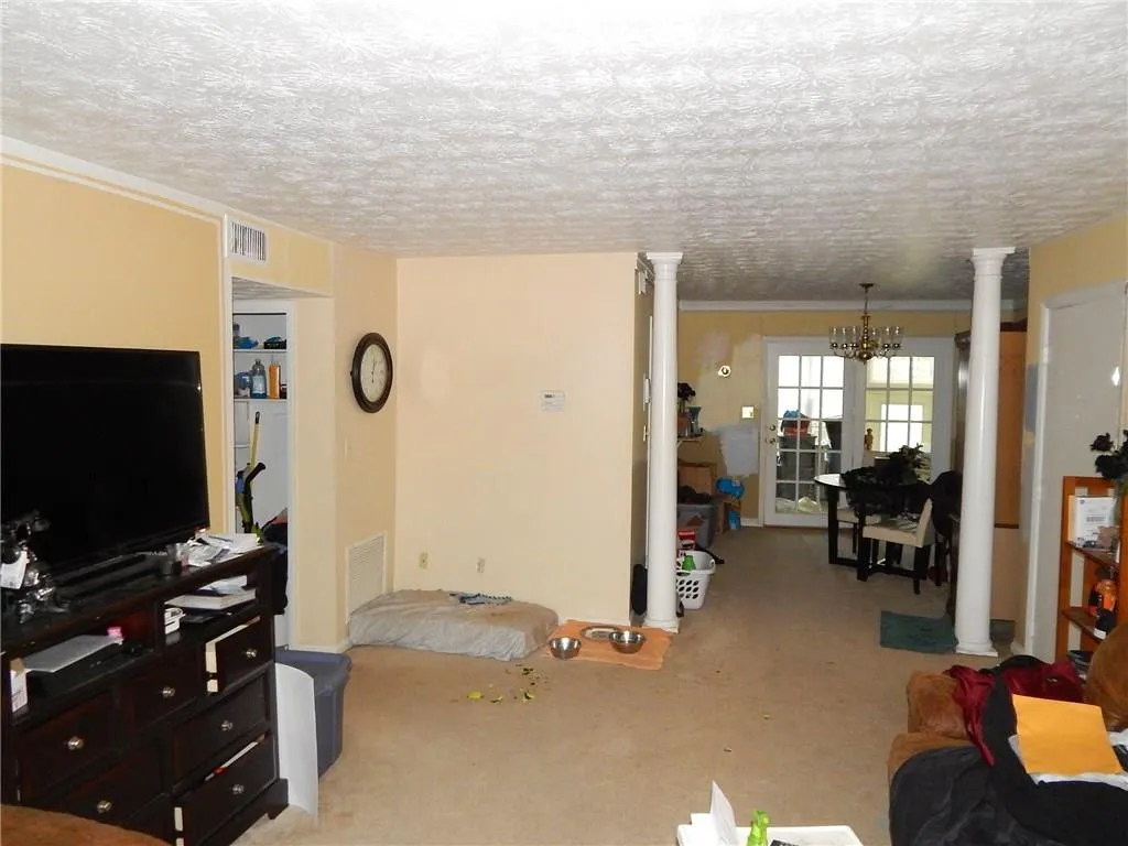 6700 Roswell Road Unit 11a, Atlanta, Georgia 30328, 3 Bedrooms Bedrooms, ,2 BathroomsBathrooms,Residential,Sold,6700 Roswell Road Unit 11a,5928449