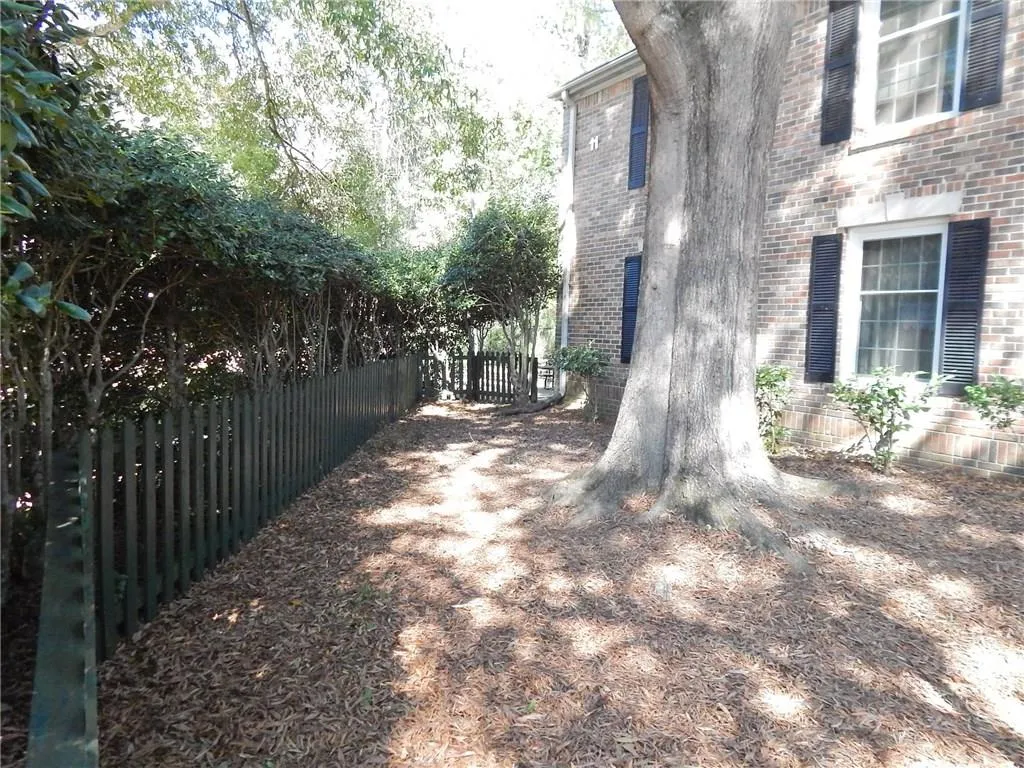 6700 Roswell Road Unit 11a, Atlanta, Georgia 30328, 3 Bedrooms Bedrooms, ,2 BathroomsBathrooms,Residential,Sold,6700 Roswell Road Unit 11a,5928449